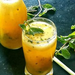 A picture of Virgin Mango Mojito.