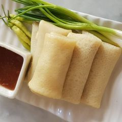 A picture of Chicken Bambooshoot Spring Roll (Lumpia).