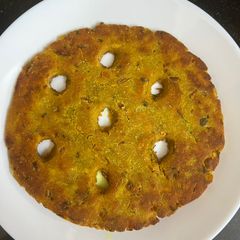 A picture of Maharashtrian Thalipeeth.