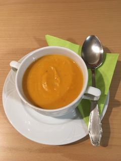 Sütőtök krémleves édesburgonyával recept fotója