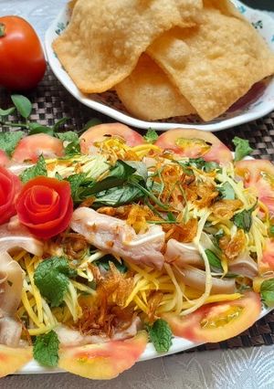 Hình của món Gỏi xoài tai heo.