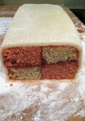A picture of Vegan Battenberg (Mattenberg).