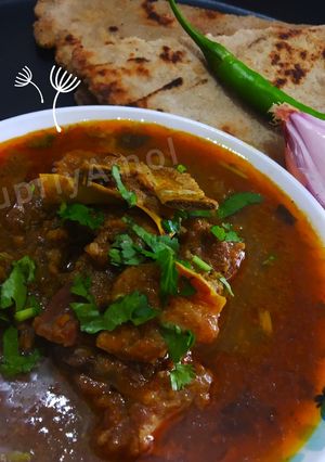 काळं मटण (Kala Mutton recipe in marathi) रेसिपी चे मुख्य फोटो 