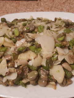 Una foto de Patatas con habas