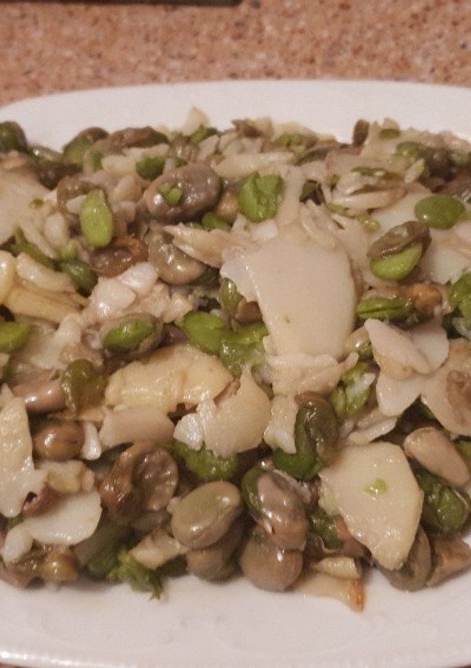Una foto de Patatas con habas