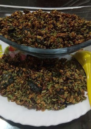 A picture of Pan Mukhwas.