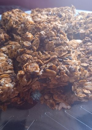 Una foto de Barritas de cereal con coco y chocolate, con arroz inflado