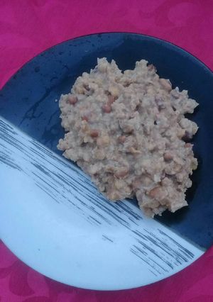 A picture of Creamed samp with peanuts.