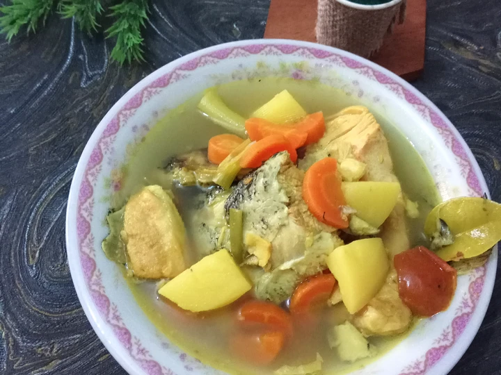 Cara Gampang Membikin Resep Sop Kepala Ikan Salmon, no oil yang Enak Banget Anti Ribet, Mantap Sekali