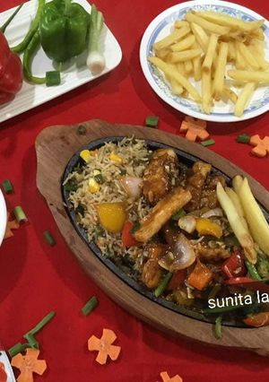 चिली पनीर सिजलर (chilli paneer sizzler recipe in Hindi) रेसिपी मुख्य फोटो