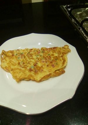 A picture of Spanish omelette with chilly.