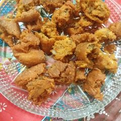 A picture of Piyaz ke pakory.