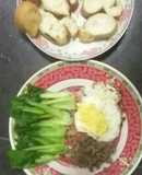 Bánh mỳ. trứng ốp la