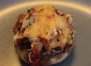 Una foto de Champis rellenos al horno