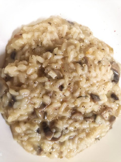 Una foto de Risotto de champiñones vegetariano🍃