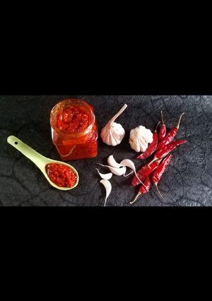 सूखी मिर्च चटनी (Sukhi Mirch chutney recipe in Hindi) रेसिपी मुख्य फोटो