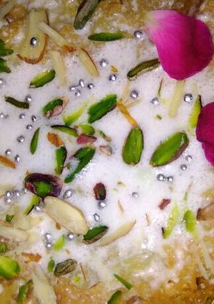 A picture of Ghevar cake.