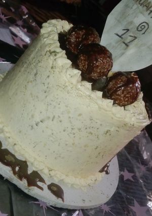 A picture of Ermine buttercream (flour buttercream).
