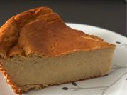 Una foto de bizcocho de canela