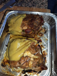 Una foto de Magro cerdo jamón y espárragos y bacon, setas y queso
