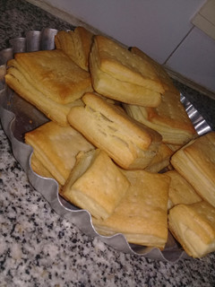 Una foto de Criollitos de grasa con harina leudante