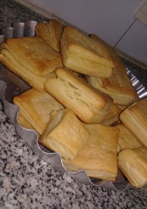 Una foto de Criollitos de grasa con harina leudante