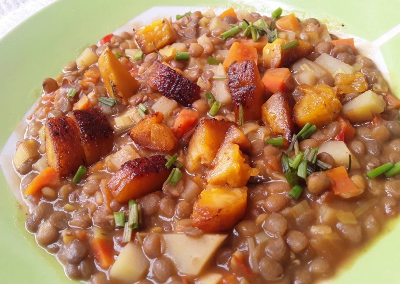 Lentejas guisadas con plátano maduro🍲🍱🥘