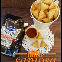 A picture of Mini samosa.
