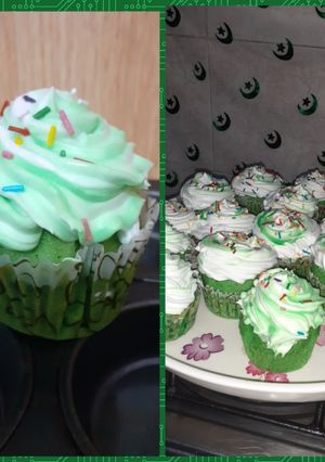 A picture of Green Velvet Cupcakes.