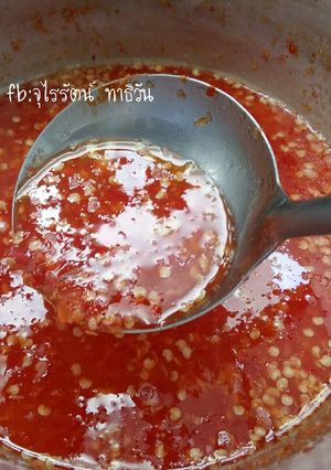 A picture of Thai Sweet Chili Sauce by Tum Khrua Ngai Ngai by Jurairat.