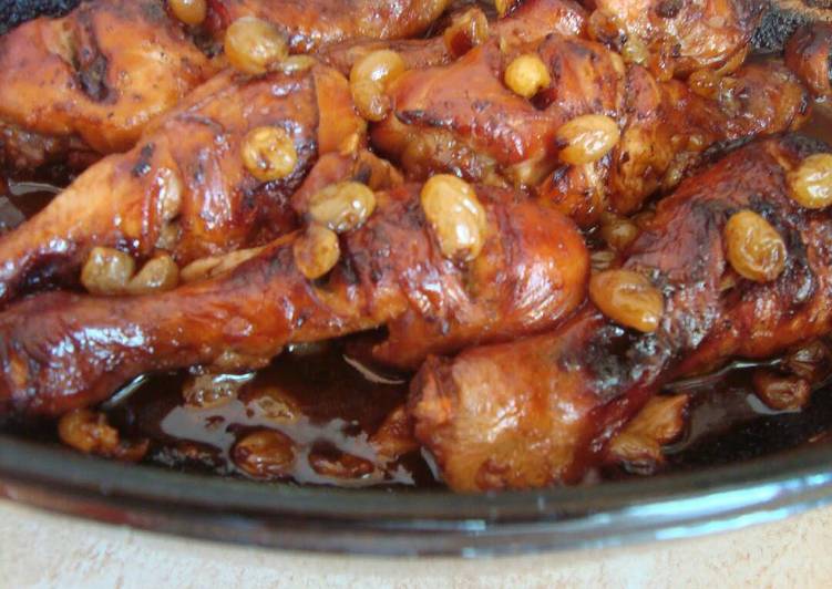 Recipe of Speedy Chicken drumsticks with raisins in dark beer