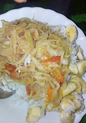 A picture of Stewed cabbage.