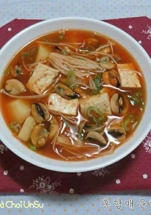 Hình của món Canh vẹm cay 홍합매운탕.