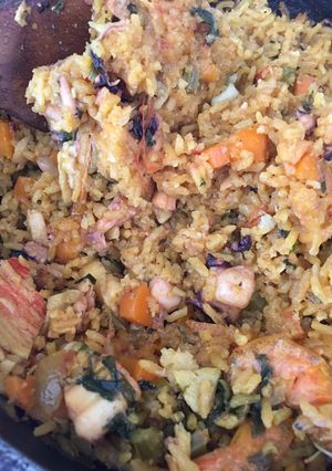 Una foto de Arroz con mariscos con sabor mexicano
