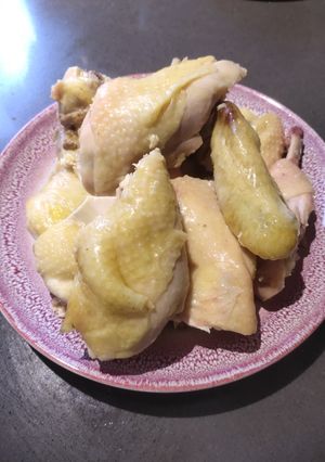 A picture of Whole Chicken Steam.