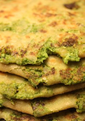 A picture of Broccoli Paratha.