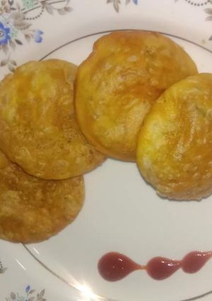खस्ता मूंग दाल कचौड़ी (Khasta moong dal kachori recipe in hindi) रेसिपी मुख्य फोटो