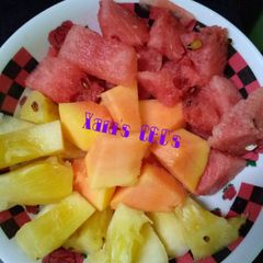 A picture of 3 Fruit party.