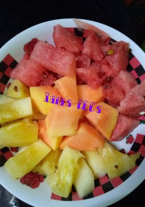 A picture of 3 Fruit party.