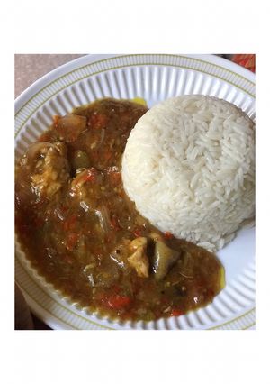 A picture of Chicken curry sauce.