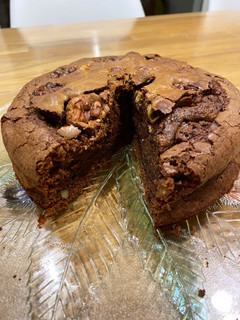 Una foto de Brownie con nueces