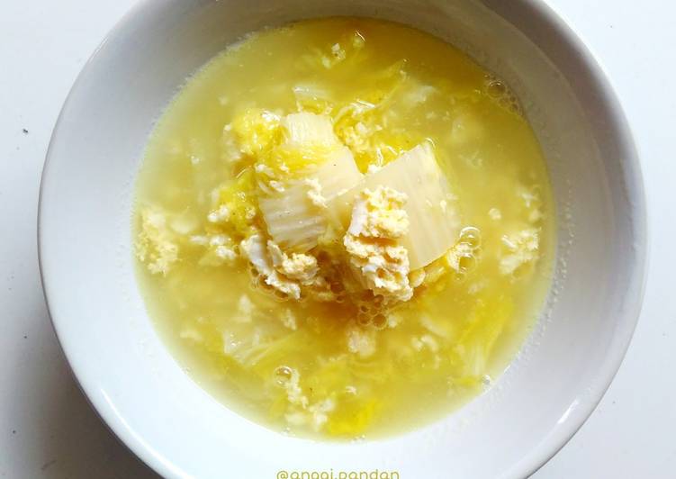 Sup telur sawi putih