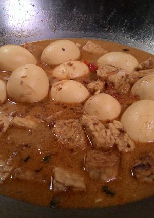 Foto resep Gulai Telur & Tempe