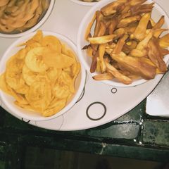 A picture of Tea time snack.