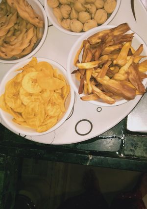 A picture of Tea time snack.