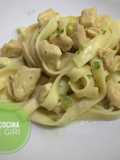Tagliatelle con Pollo a la Crema