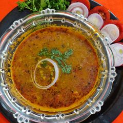 A picture of Moth ki daal.