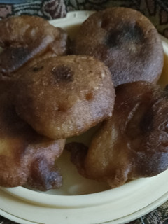 मीठे पुए (meethe puye recipe in Hindi) रेसिपी मुख्य फोटो
