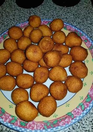 A picture of African cookies.