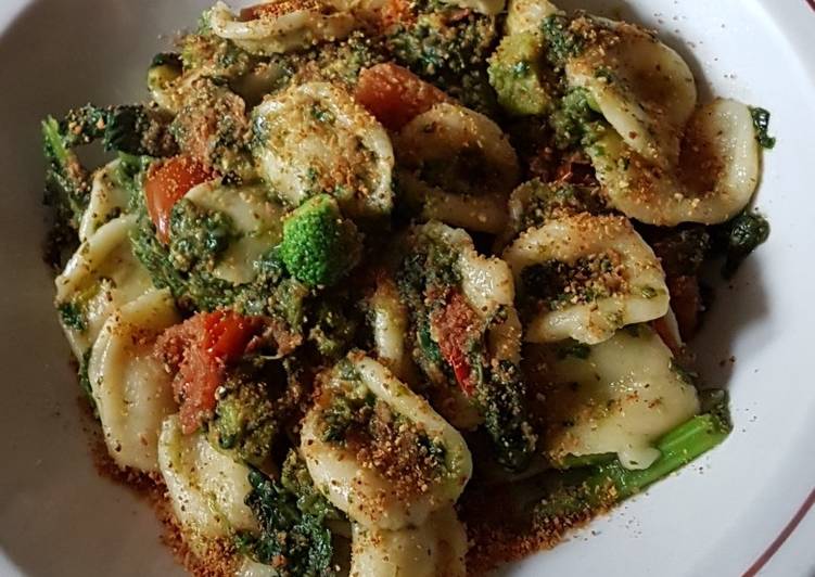 Orecchiette con cime di rapa